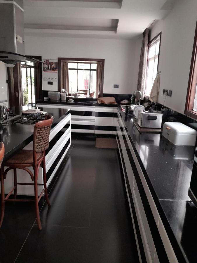 Florances Rest House 奈洛比 外观 照片