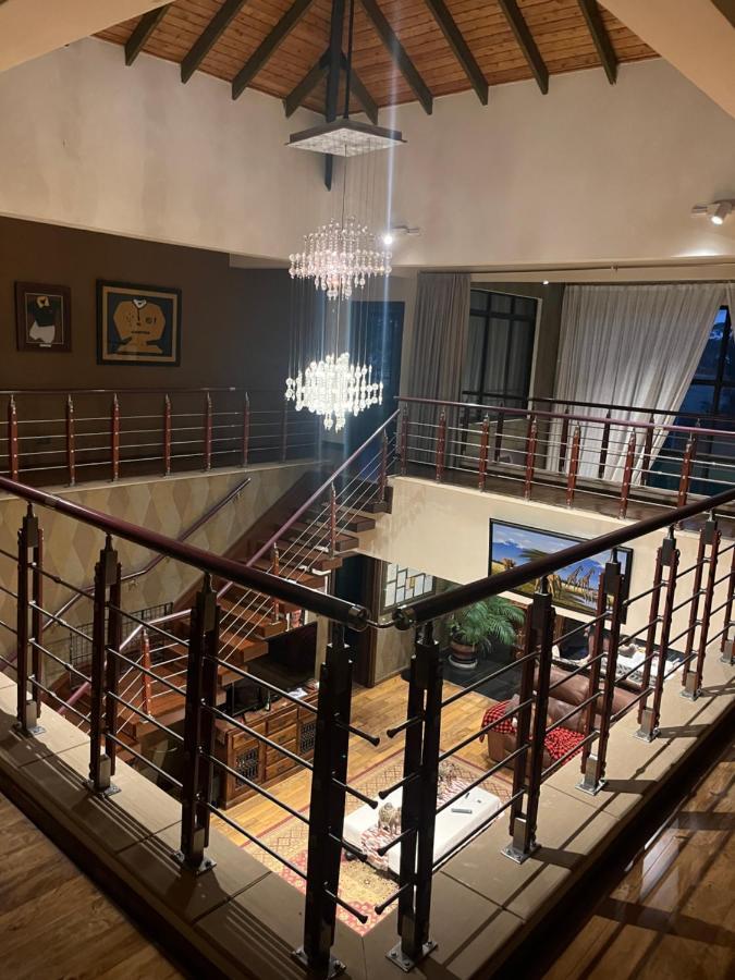 Florances Rest House 奈洛比 外观 照片